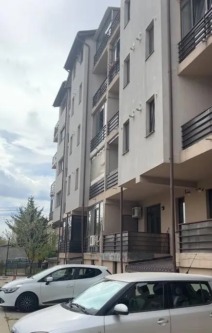 Apartment Studio With Balcony In Drumul Taberei, Bucharest